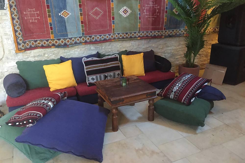 Cozy Floor Cushions - Perfect for Relaxation