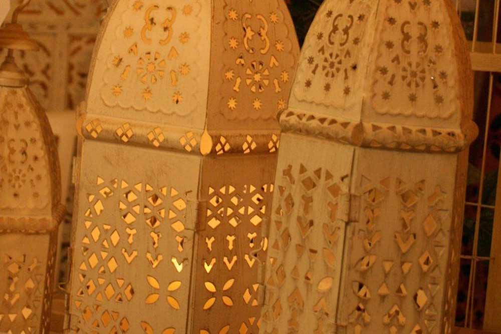 Cream Candle Lanterns - Creating a Warm and Cozy Atmosphere