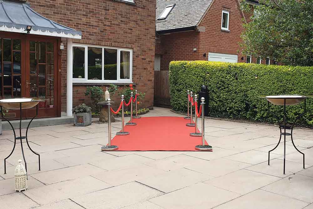 Event Entrance with Giant Brass Dish - Welcoming Elegance